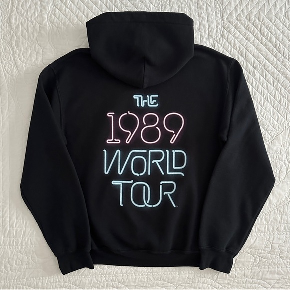 Taylor Swift The 1989 World Tour 2015 Hoodie Sweatshirt Neon Script Small - Picture 4 of 12